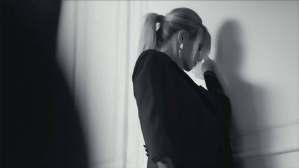 Инна Маликова и Новые Самоцветы - Сердце не камень.mp4