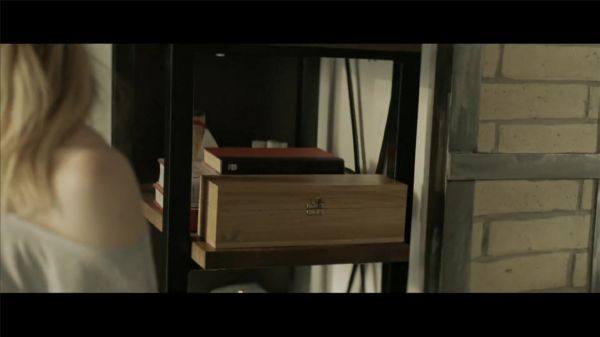 Юлианна Караулова - Разбитая любовь.mp4