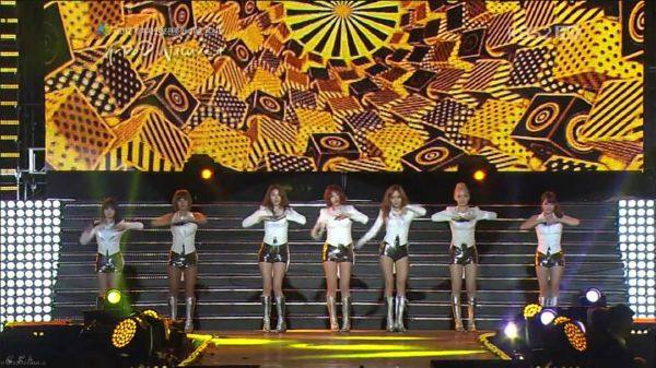 T-ara - Sexy Love .KBS2 K-Pop Nature Concert[60帧].mp4