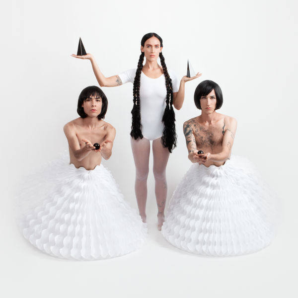 La Chica - La Loba 2020 Hi-Res