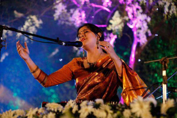 Kaushiki Chakraborty - Nightingale of the East (2018) [FLAC]